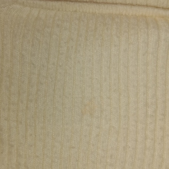 Sweater - Picture 4 of 4